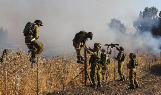 "Israel" bombardeó posición militar del ejército sirio en Quneitra