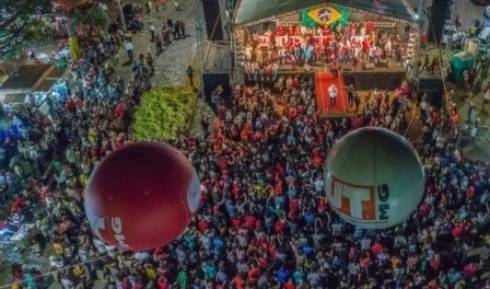 Lula mantiene la Caravana de la Esperanza, en la que los líderes del PT han afirmado que ganarán las elecciones presidenciales de 2018. Foto: Internet 