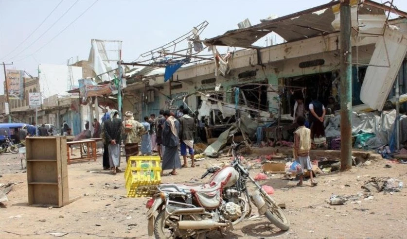 Lugar del bombardeo por la coalición saudita en Yemen.