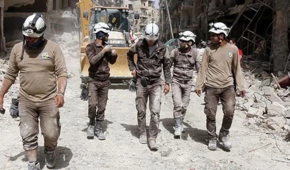 Damasco describió la transferencia de elementos de "Israel" de los llamados "cascos blancos" a través de su territorio, como un proceso criminal que expone la naturaleza terrorista de esta organización. Damasco describió la transferencia de elementos de "Israel" de los llamados "cascos blancos" a través de su territorio, como un proceso criminal que expone la naturaleza terrorista de esta organización.