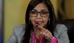 La vicepresidenta de Venezuela, Delcy Rodríguez, advirtió que denunciarán al secretario general de la Organización de Estados Americanos (OEA), Luis Almagro, ante la ONU por promover una intervención militar contra su país.