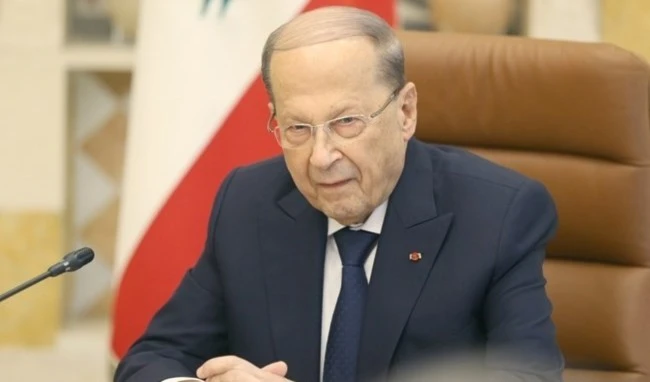 Presidente libanés teme otro éxodo desde Siria por agresión turca.