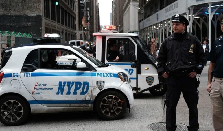 Cuatro muertos y 3 heridos tras un tiroteo en Nueva York.