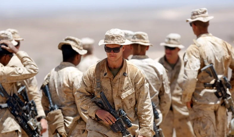 Trump asegura que Riad costeará el traslado de tropas adicionales estadounidenses a Arabia Saudita.