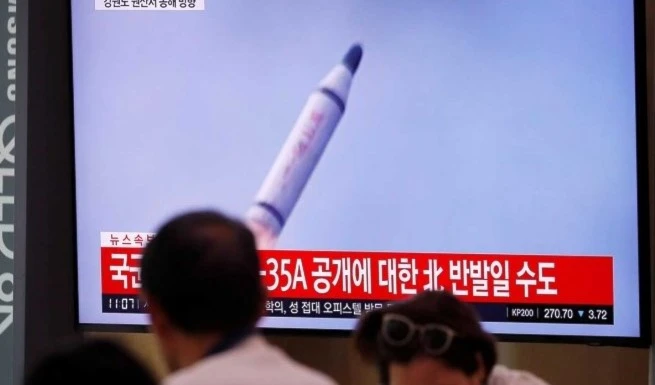 Corea del Norte dispara misil tras acordar diálogo con EE.UU.