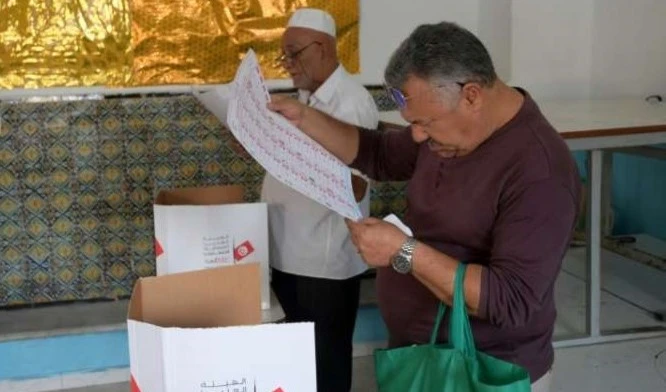 Más de 15 mil candidatos en disputa en elecciones legislativas de Túnez