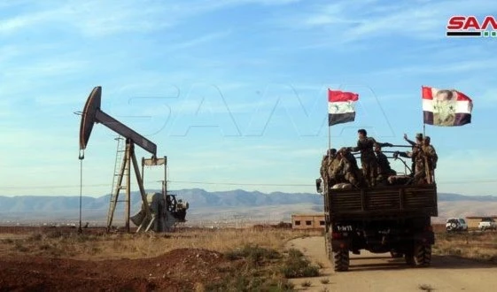 Ejército sirio despliega sus fuerzas en el mayor campo petrolero del país.
