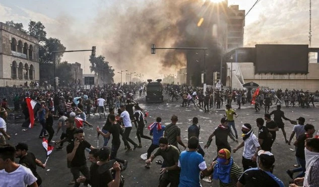 Gobierno iraquí estima en 6 mil millones de dólares pérdidas causadas por manifestaciones.