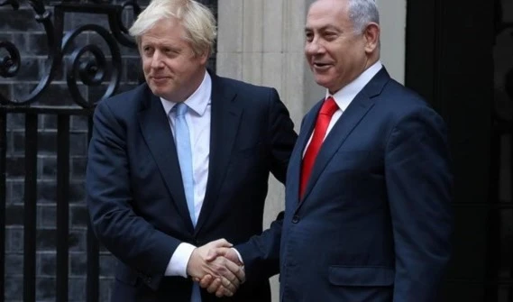 Primer ministro israelí felicita a Boris Johnson por su reelección.