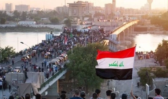 Llaman a manifestarse contra la injerencia extranjera en Irak. Llaman a manifestarse contra la injerencia extranjera en Irak.