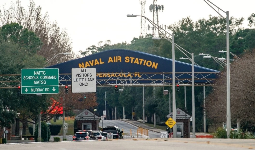 Responsable de tiroteo en base militar de Florida expresó su "odio" a EE.UU. 