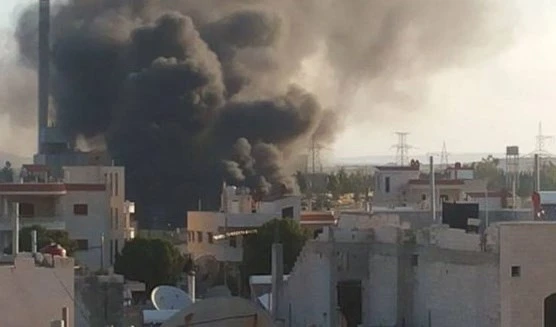 Grupos terroristas atacaron con cohetes la ciudad de Mahardah.