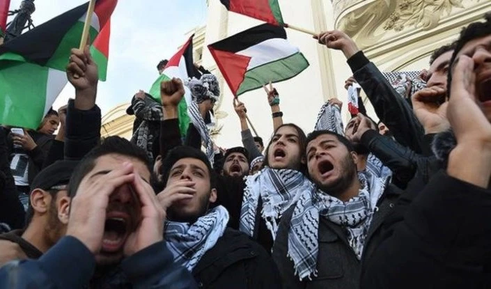 Varias facciones celebraron una reunión para discutir los últimos acontecimientos y pidieron a Hamas que respete el derecho a la manifestación pacífica.