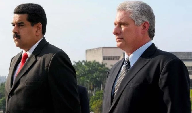 Nicolás Maduro (izq) y Miguel Díaz-Canel Nicolás Maduro (izq) y Miguel Díaz-Canel