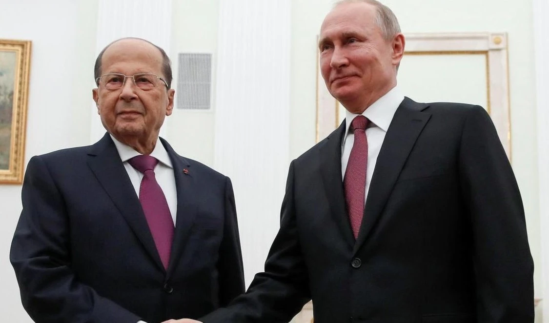 Michel Aoun se reúne con Vladimir Putin en Moscú.
