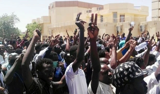 Continúan las manifestaciones en Jartum.