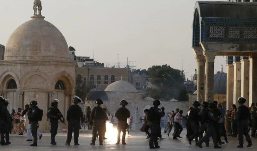 Según el documento de Euro-Med, la prohibición de entrada al complejo de la mezquita de Al-Aqsa, sobresale entre las prácticas israelíes contra la población palestina.