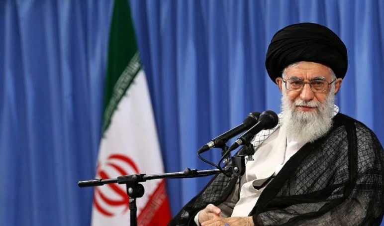 Líder iraní recomienda cuatro pasos para confrontar las sanciones y las amenazas de EE.UU.  Líder iraní recomienda cuatro pasos para confrontar las sanciones y las amenazas de EE.UU.