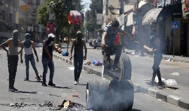 Fuerzas de ocupación israelíes matan a tiros a un palestino en Issawiya.