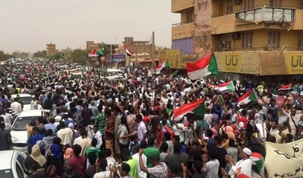 Mueren siete manifestantes en las protestas en Sudán. Mueren siete manifestantes en las protestas en Sudán.