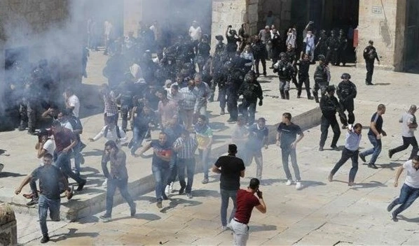 Fuerzas israelíes hieren a cinco palestinos en Cisjordania ocupada. Fuerzas israelíes hieren a cinco palestinos en Cisjordania ocupada.