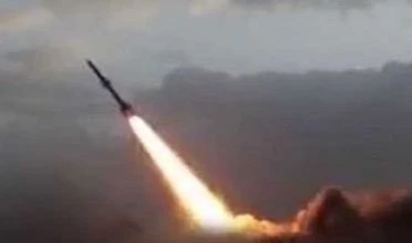 Diez misiles balísticos de Yemen impactan  el aeropuerto de Jizan, en Arabia Saudita