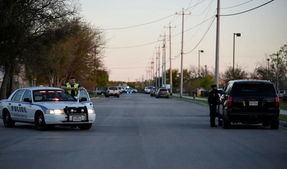 Cinco muertos y 21 heridos en tiroteo al oeste de Texas, confirmaron las autoridades