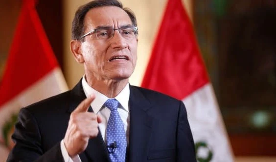 Aprobación de Vizcarra cae a 48 % ante elecciones de Perú.