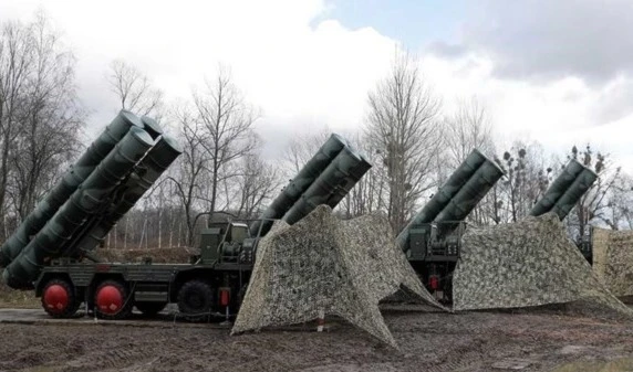 EE.UU. amenaza a Iraq con sanciones si compra sistema de defensa ruso S-400.