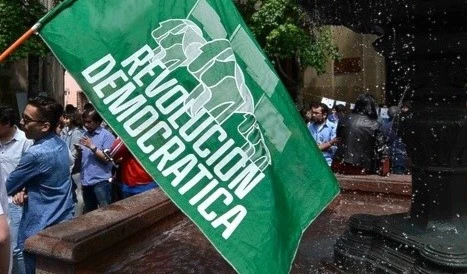 Estallido social en Chile provoca renuncia masiva de militantes de partidos políticos