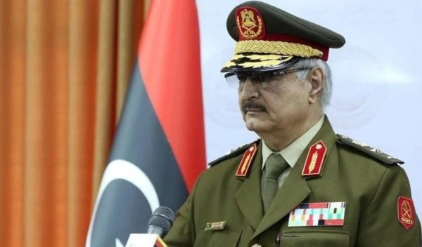 Libia: Haftar anuncia movilización general contra las fuerzas turcas.