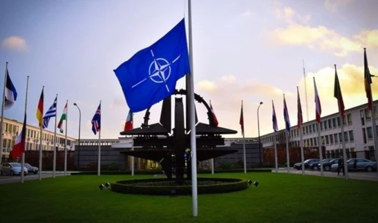 OTAN se reúne para discutir el futuro de su presencia en Iraq.