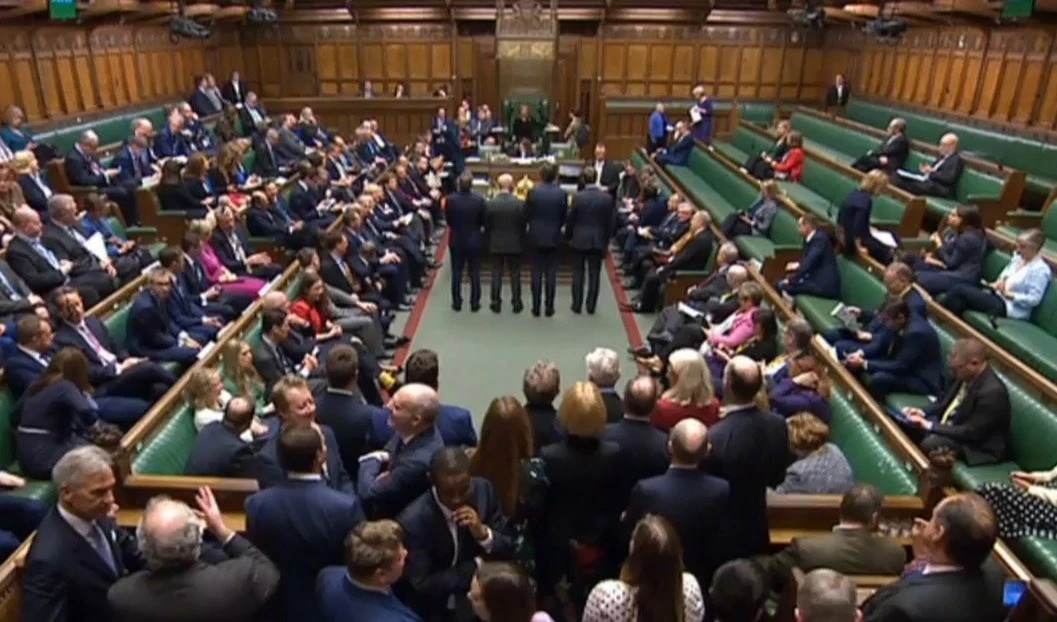 Diputados británicos aprueban finalmente el Brexit.