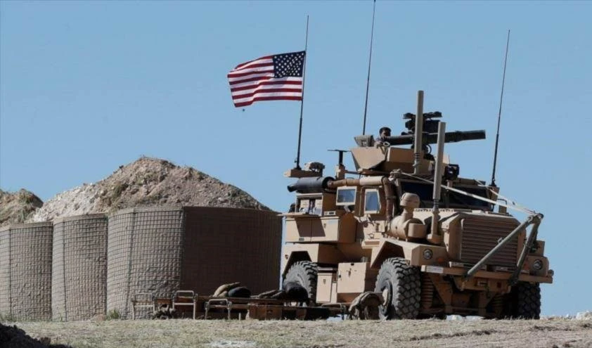 Ocupantes estadounidenses en Siria construyen otra base militar en Deir Ezzor.