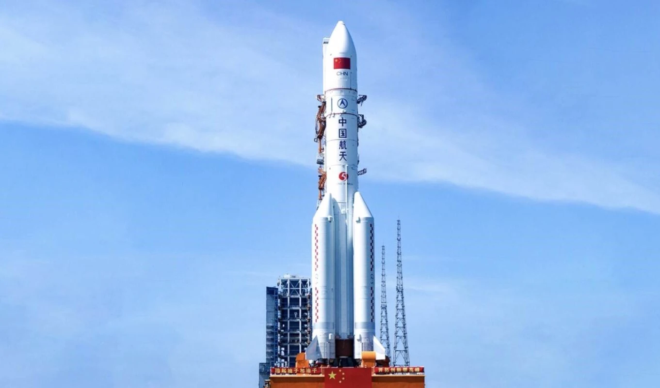 China prepara un cohete capaz de llevar astronautas a la Luna (Foto: Xataka) China prepara un cohete capaz de llevar astronautas a la Luna (Foto: Xataka)