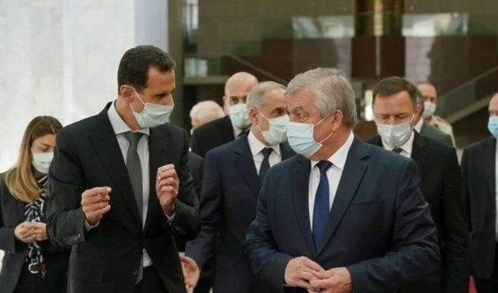 Al-Assad recibe a delegación rusa para discutir sobre conferencia para refugiados sirios.