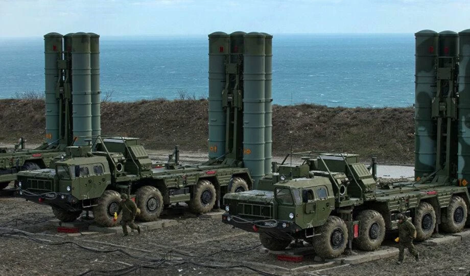 Sistema ruso de defensa antiaérea S-400.
