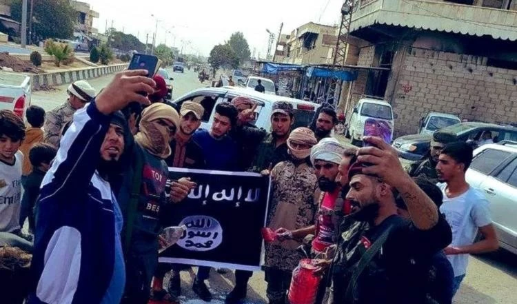 Bajo protección turca Daesh reaparece en la ciudad siria de Ras al-Ain.