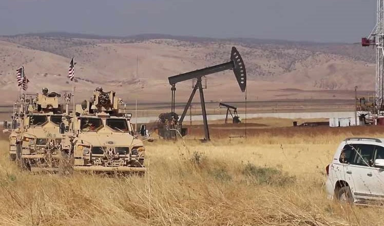 EE.UU. continúa robando petróleo sirio. EE.UU. continúa robando petróleo sirio.