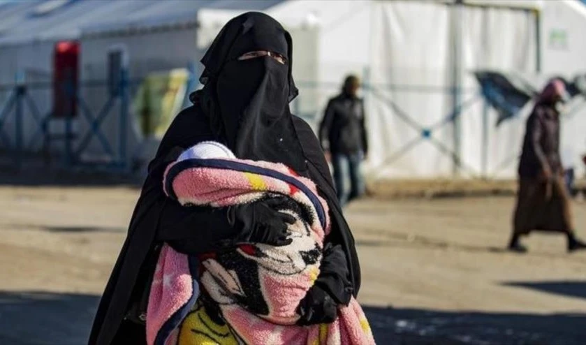 Fuerzas aliadas de EE.UU. en Siria liberan a 105 familias de Daesh.