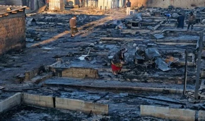 Ejército libanés arresta a implicados en incendio del campo de refugiados sirios