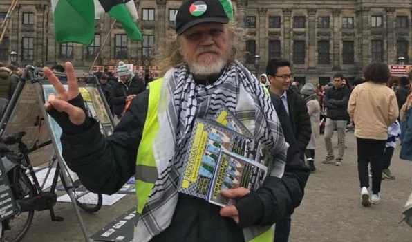 Activista holandés respalda causa palestina.