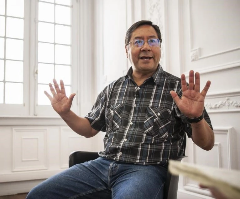 Luis Arce: "En tres meses destruyeron la economía boliviana"