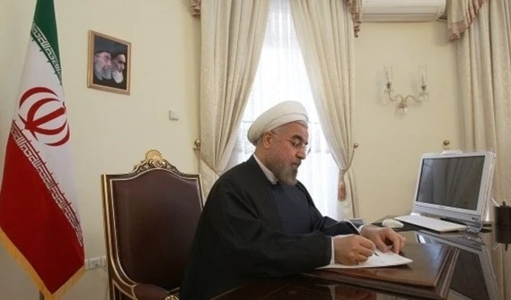 Rouhani: Teherán está expuesto al terrorismo económico estadounidense más severo de la historia. Rouhani: Teherán está expuesto al terrorismo económico estadounidense más severo de la historia.
