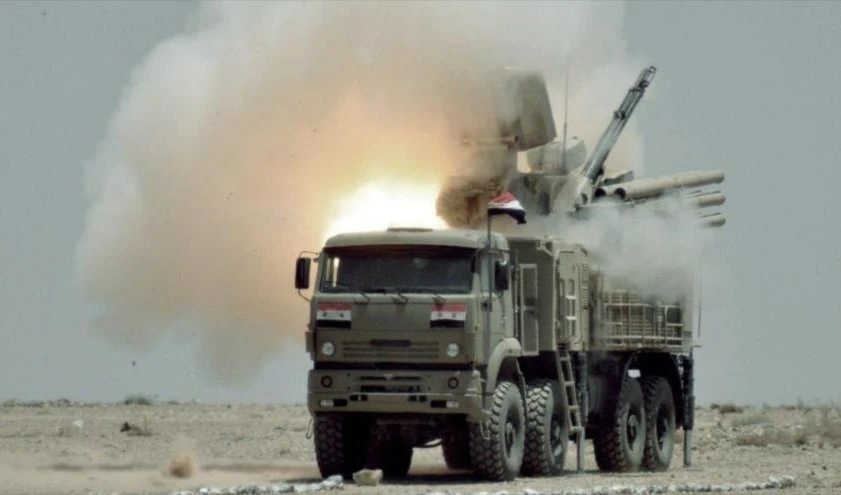 Sistema de defensa antiaérea Pantsir-S1 del Ejército sirio. Sistema de defensa antiaérea Pantsir-S1 del Ejército sirio.