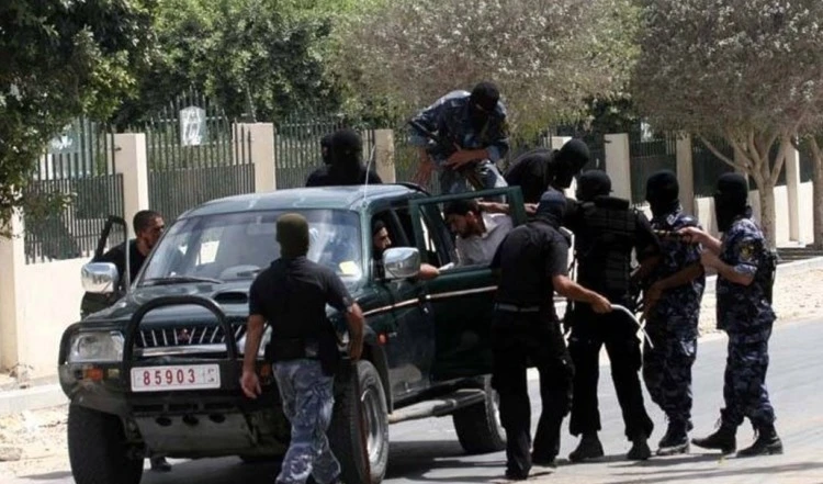 Anuncian arresto de varios agentes de la ocupación israelí en Gaza.