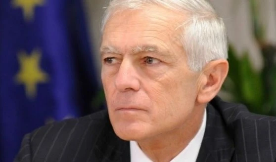 Carta abierta a Trump critica falta de liderazgo en EE.UU. en medio de la pandemia