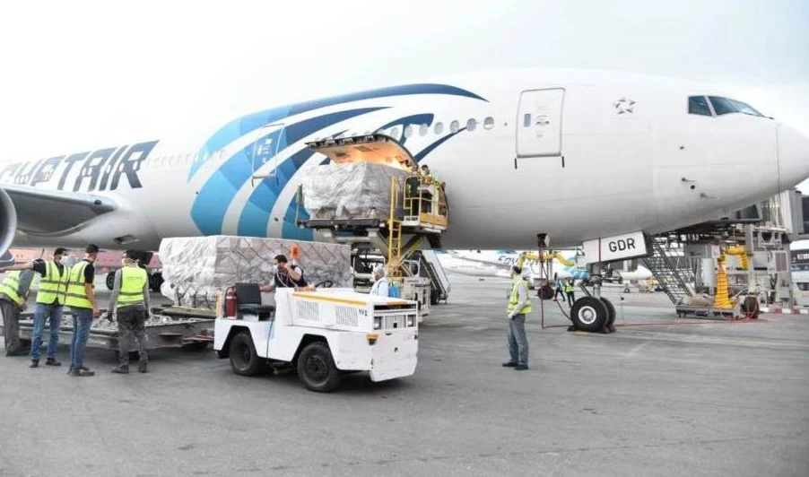 China envía 30 toneladas de ayuda sanitaria a Egipto