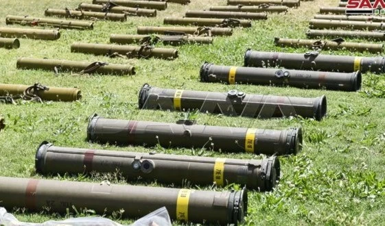 Armamentos de fabricación estadounidense e israelí incautado por el Ejército sirio en el sur del país.