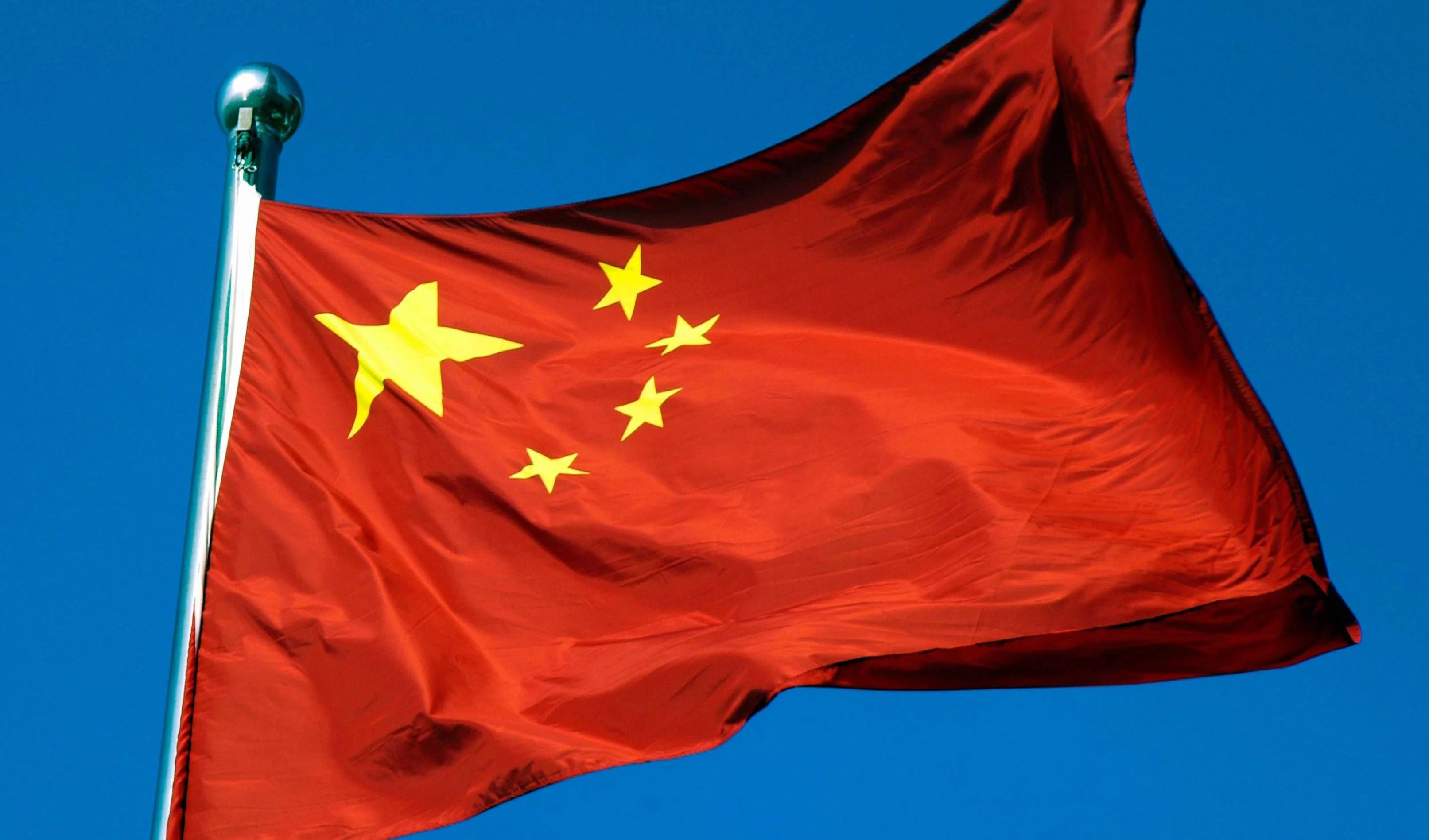 China censura decisión de EE.UU. de eliminar exenciones arancelarias a Hong Kong.